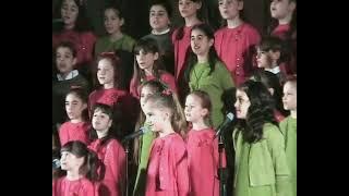 Elisa, Francesca e Carlotta & Piccolo Coro. Il valzer del moscerino.