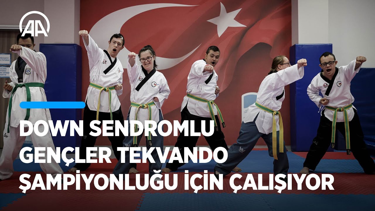 Down sendromlu gençler tekvando şampiyonluğu için çalışıyor