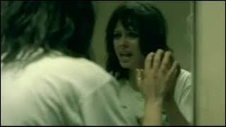 Download lagu Avril Lavigne - How Does It Feel