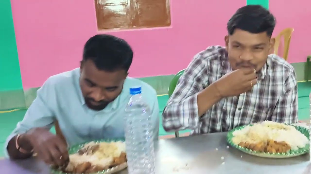 ତାବରଡା ମଣ୍ଡଳୀରେ ଅନୁଷ୍ଟିତ ହେବାକୁଥିବା ସଭା ପାଇଁ ସହାନୁଭୃତି ଦାନ ନୁଆଗଡ ମଣ୍ଡଳୀର କିଛି ଦୃଶ୍ୟ