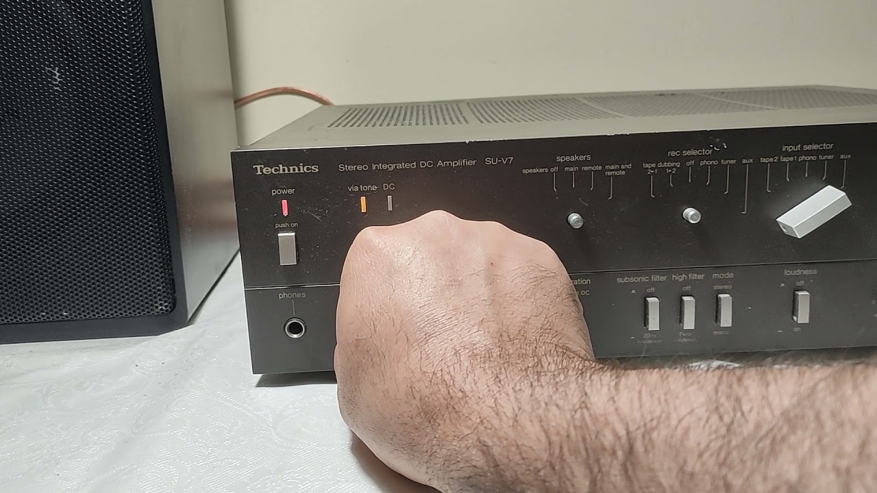 Technics SU-V7 - YouTube