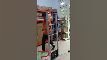 Cổng từ an ninh chống trộm 1 cánh độc lạ nhất bắt tem từ thực tế shop thời trang quần áo Bình Dương
