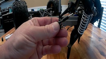 Traxxas Stampede VXL 2WD- Replacing Steering Blocks