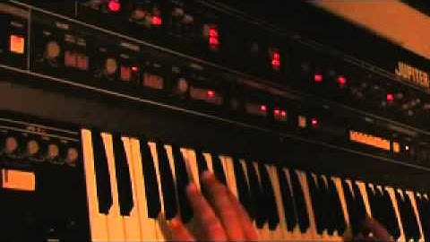Roland Jupiter 6 "The Strings"