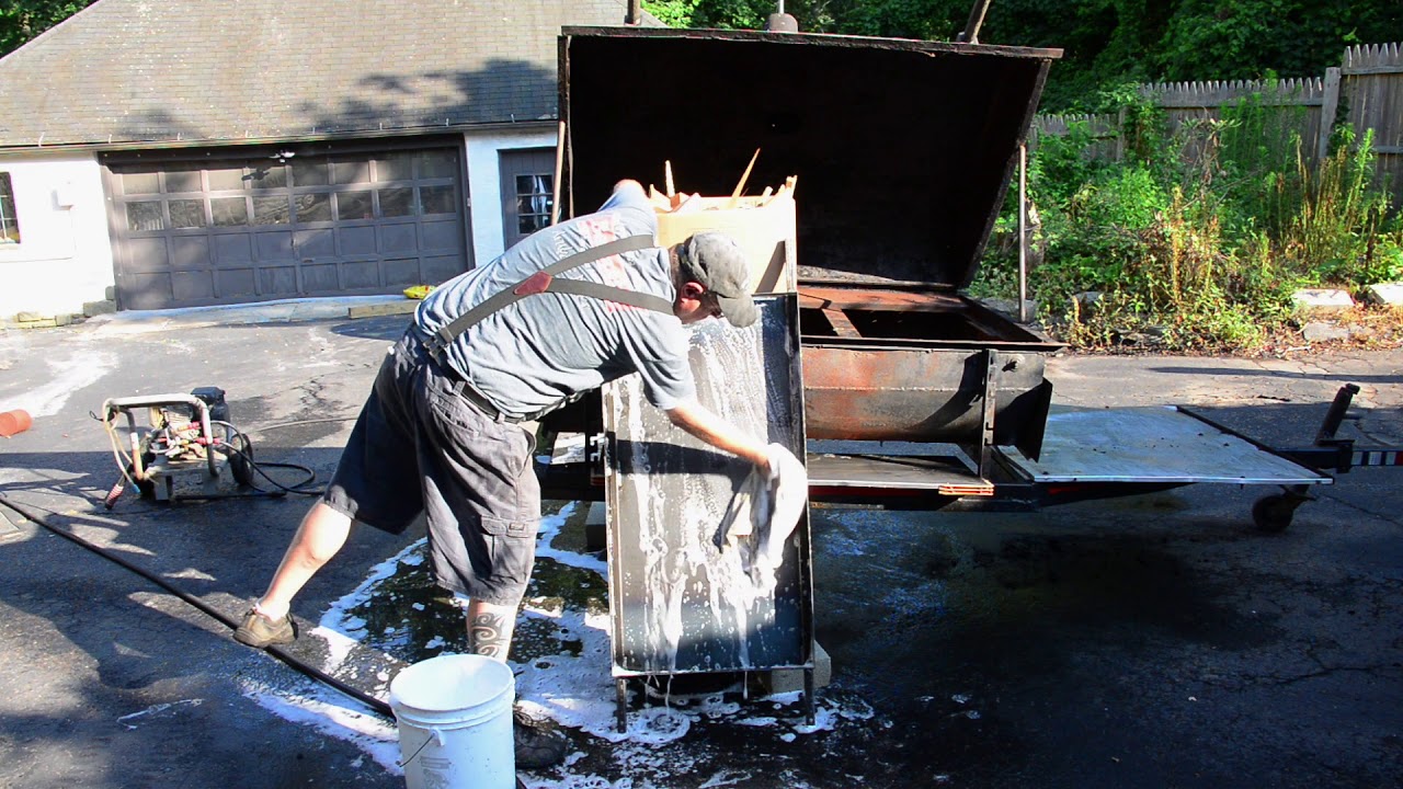 pig cooker 3 making the pan