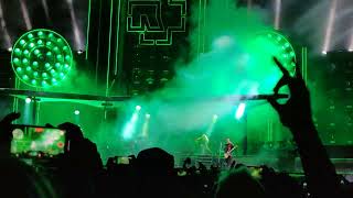 [RAMMSTEIN live in Montréal 2022] - Short bit of Du Rieschst So Gut