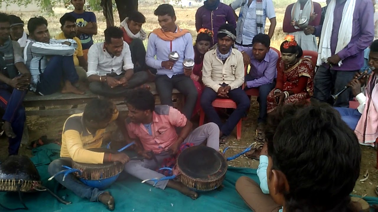 आपकी पसंद हम लेके आयें हैं घसिया गुदूम बाजा बेहतरीन गाने के साथ