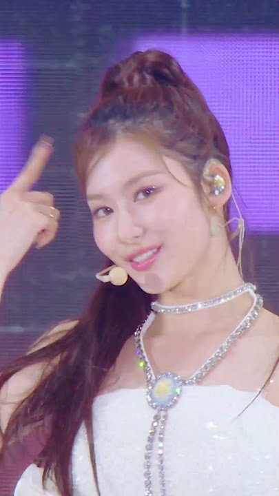 TWICE LIVE DVD & Blu-ray『TWICE 5TH WORLD TOUR ‘READY TO BE’ in JAPAN』-SANA-