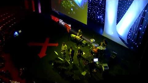 Canlı Performans: Alp Ersönmez, Cereyanlı  at TEDxReset 2013
