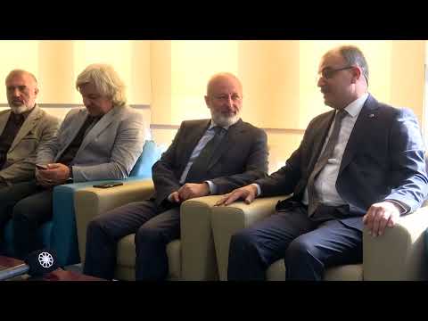 BAŞKAN ÇOLAKBAYRAKDAR’DAN KOCASİNAN’DAKİ TÜM ÖĞRETMENLERE ANLAMLI HEDİYE