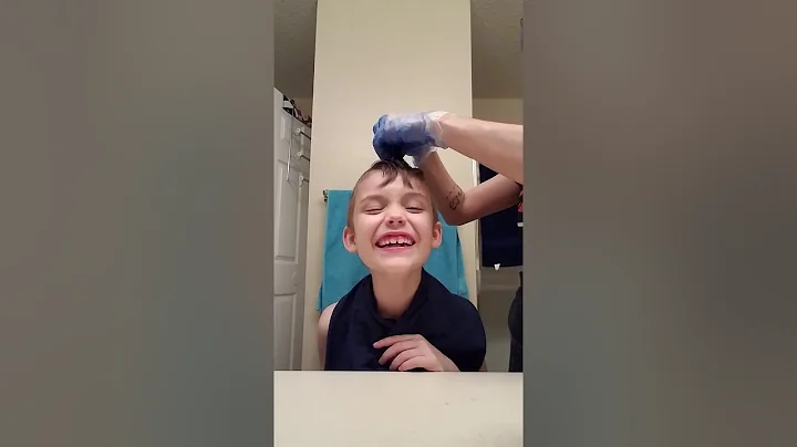 Jason has blue hair (jason gabel movie)