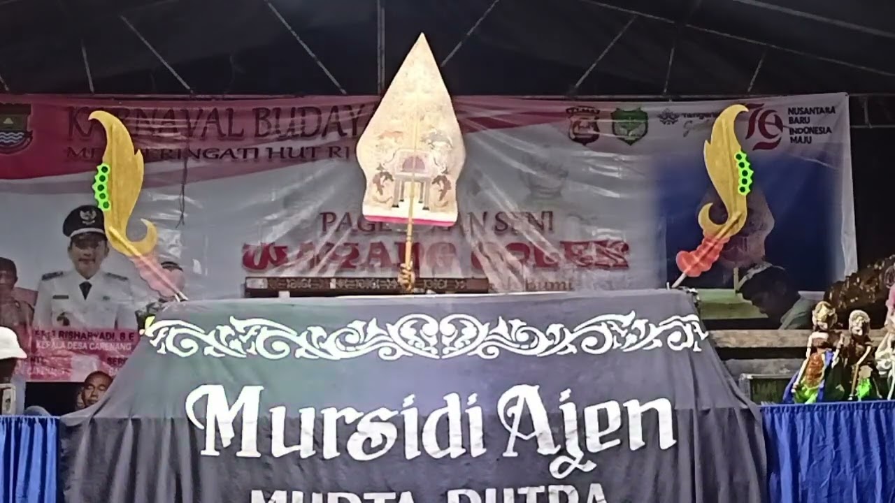 Pagelaran wayang golek kidalang Mursidi Ajen di Desa Carenang  Tangerang Banten.