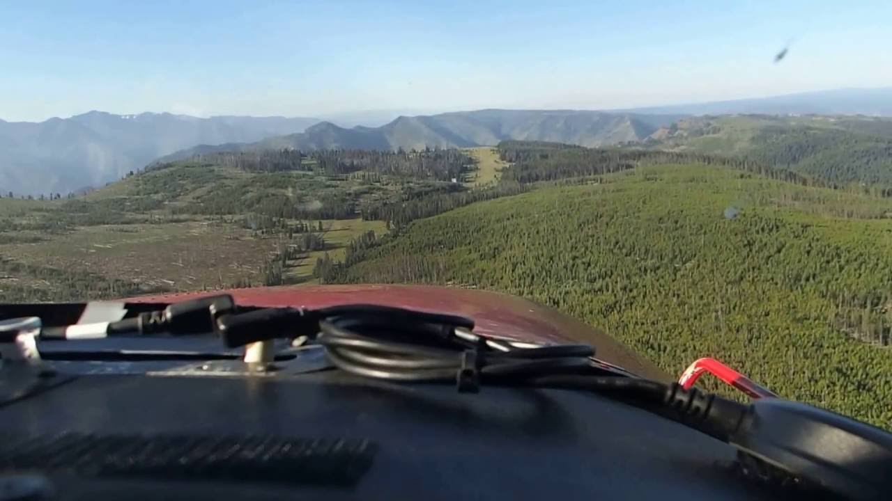 Cessna 185 landing Memaloose, Oregon