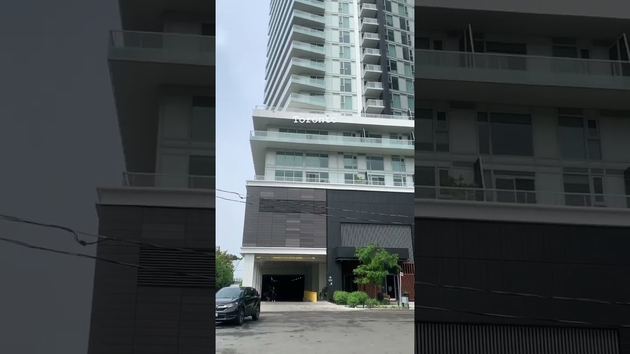 Lost in the beauty of Toronto’s skyline 🏙️