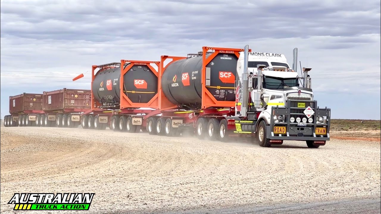 Kenworth T909 Road Trains in Outback South Australia! 
