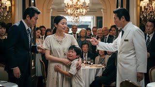 ボロボロの服で来店→「予約ない客は帰れ！」と見下す支配人。遅れてきた夫の正体が…