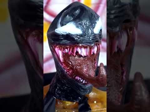 TEST MASCHERA VENOM