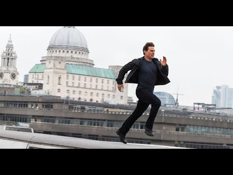 MISSION IMPOSSIBLE: FALLOUT - Rooftop Chase Scene(HD) - Tom Cruise & Henry Cavill