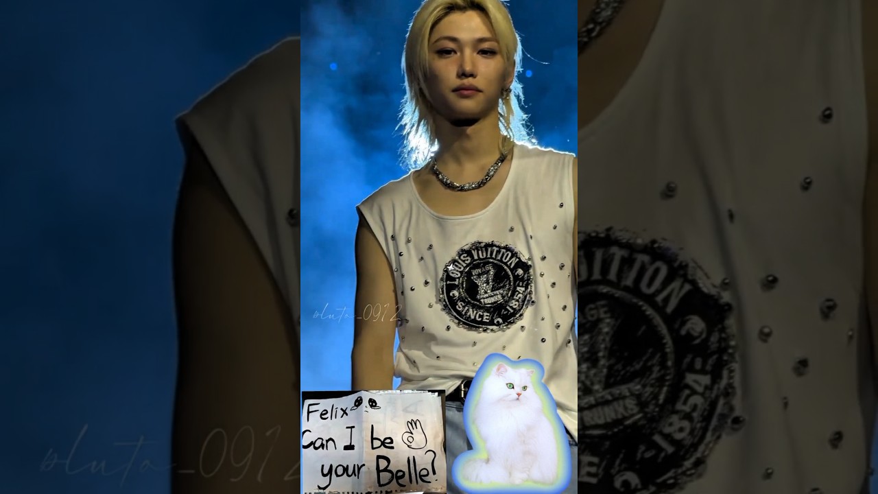 A shy and gentle smile. Women love to see this 😊😇 