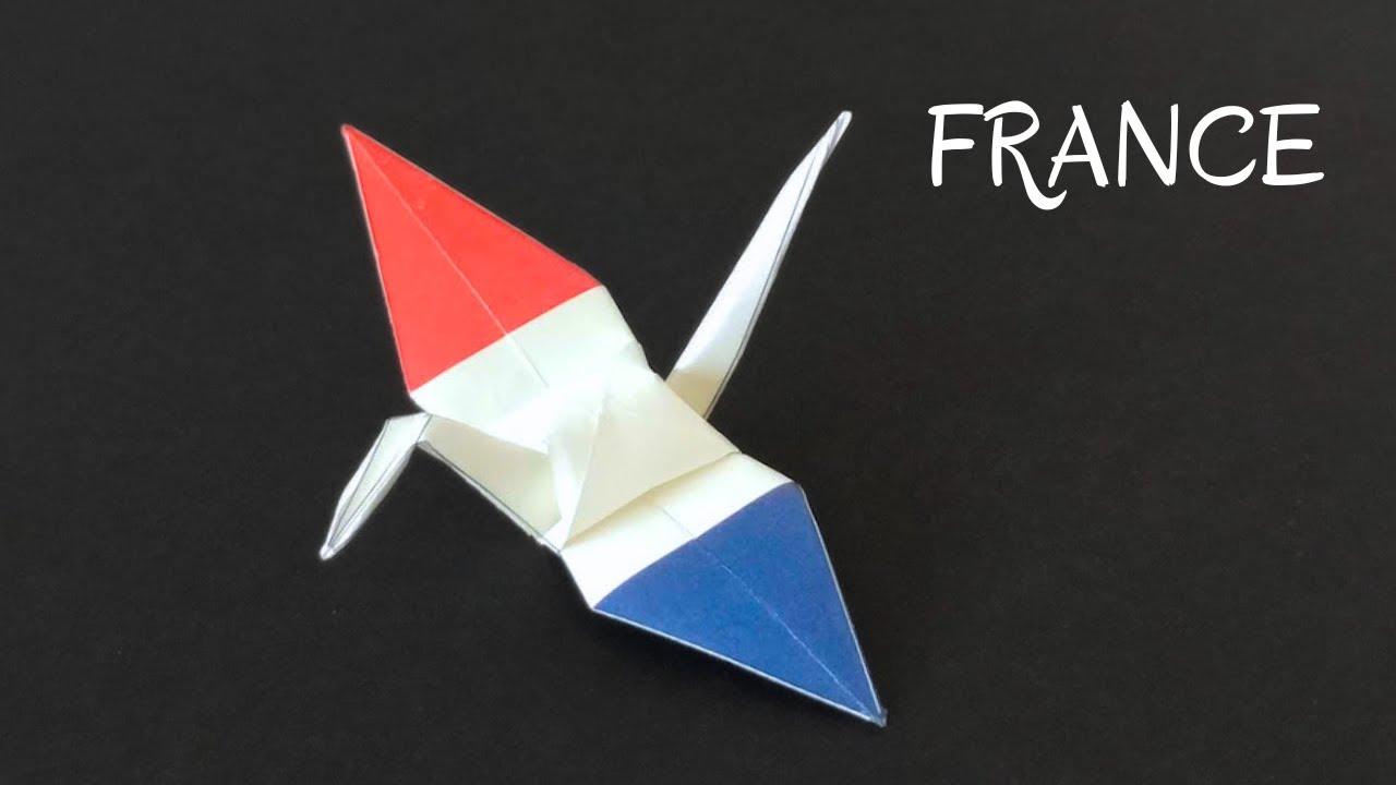 How to fold a crane with the design of the flag of the French