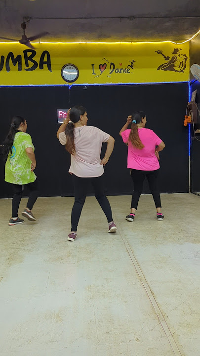 Laduli Laska Kamar Dhanuli Laska Kamar #dance #laskakamar #trending #ytshorts #status