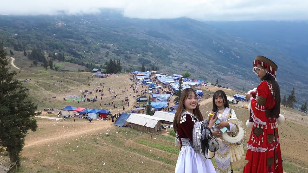 Không Khí Lễ Gầu Tào Đầu Xuân Trên Núi – Truyền Thống Ít Người Biết/Nếp Nhà Tây Bắc