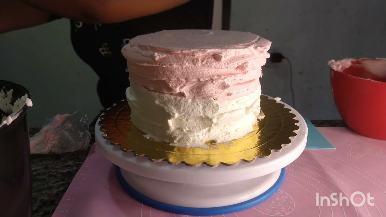 Primeira encomenda de bolo sem saber decorar 🤭