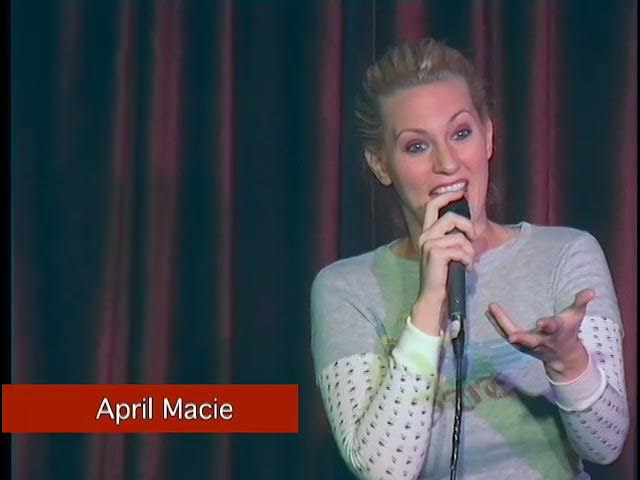 Doling Out Blowjobs Like Fun Size Snickers - April Macie (Stand Up Comedy)