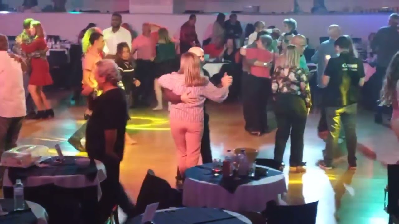 BANDA BRISA MAR NO CLUBE PIRATININGA. ANIVERSÁRIO DO PROFESSOR ROBERTO LUZ