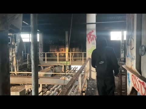 Exploring an abandoned factory - YouTube