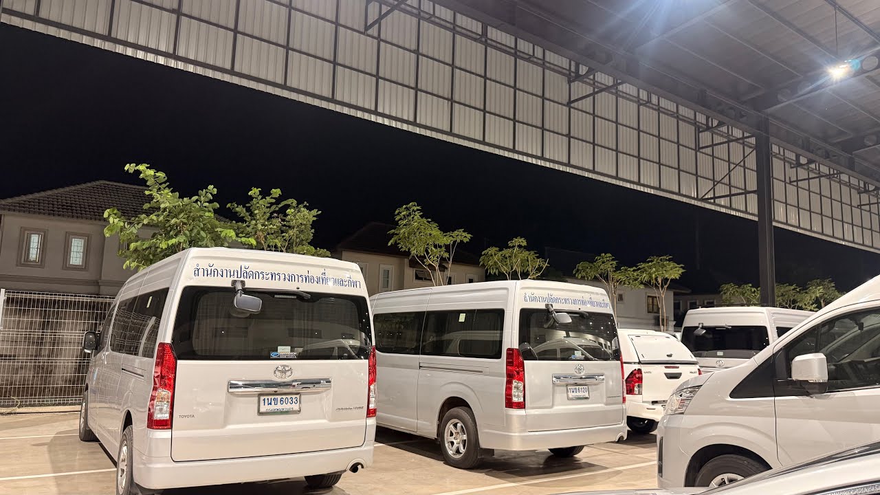 พาชมรถตู้เข้าใหม่ เข้าเพิ่ม เติมสต๊อกแน่นๆ ปีใหม่ ใหม่น้อย ￼#เพชรยนต์ #รถมือสอง #รถตู้มือสองราคาถูก 