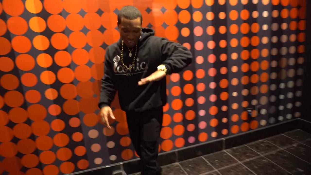 FOUR-19 (419) by: Gweech