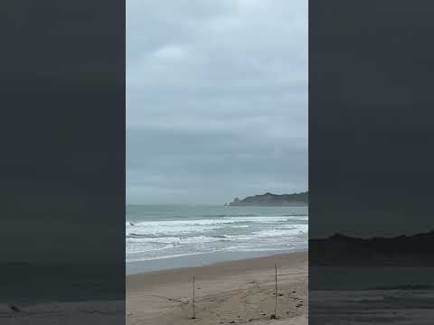 Waiinu Beach surf video, Waiinu Beach surf spot, Manawatu / Whanganui, New Zealand.