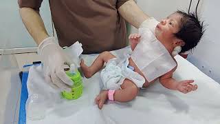 How to Give Formula Feeding to a Newborn Baby in the NICU | Step-by-Step Nursing Guide