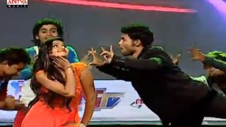 Come To The Party Song Performance @ S/o Satyamurthy Audio Launch Live || Allu Arjun, Samantha