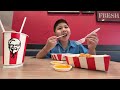 How to eat KFC chicken || กินไก่ KFC อย่างไรให้มีความสุข #kfc #happiness #thailand #9minutes