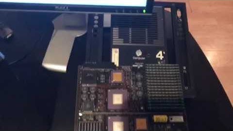 Henry NeXT Cube 16 mb 68040 and 68030 25Mhz 8gbsd