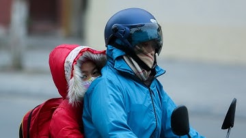 Học sinh Hà Nội được nghỉ học nếu trời rét dưới 10 độ C | VTC14