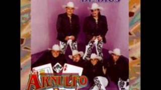 ARNULFO JR  O ME QUIERES O ME DEJAS chords