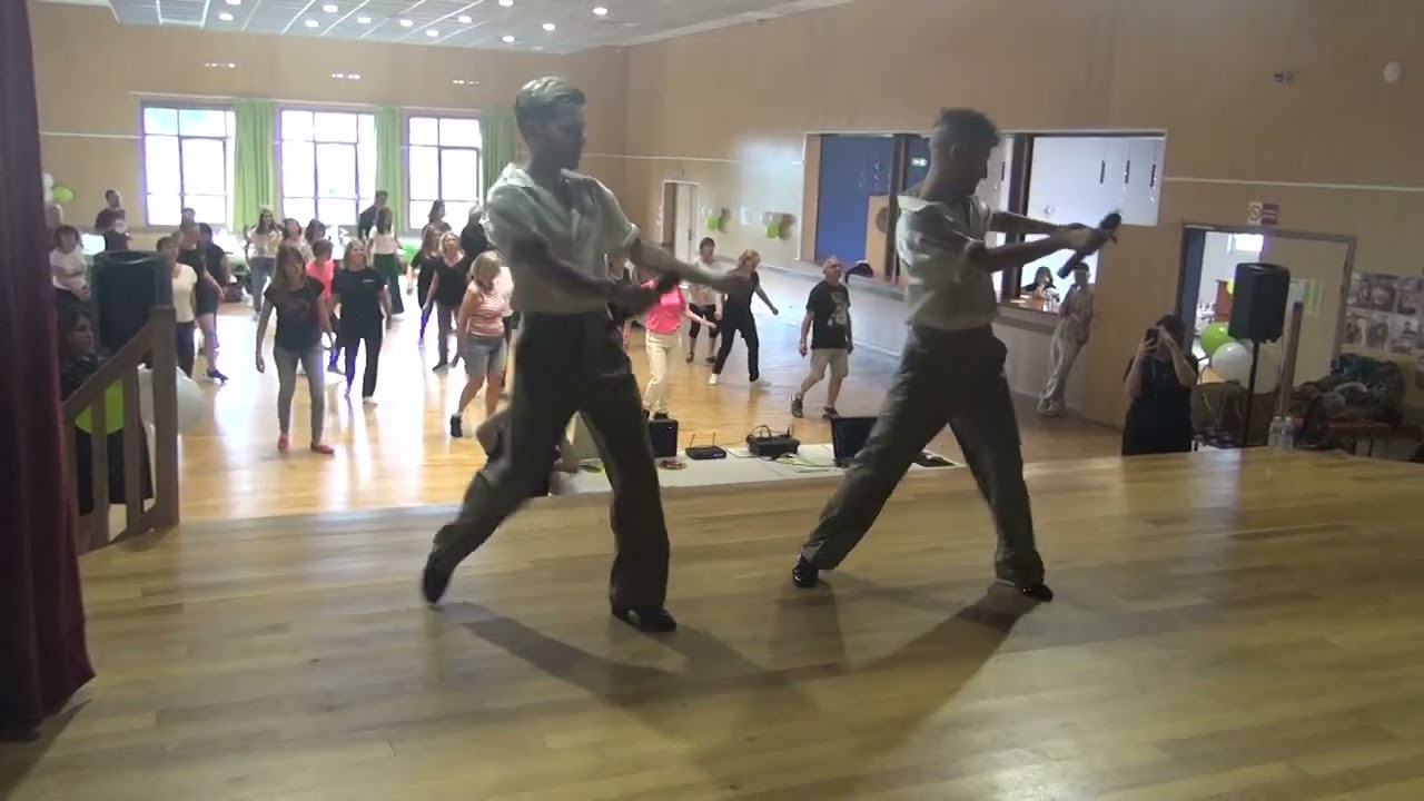 Dollar # Romain Brasme & Marlon Ronkes