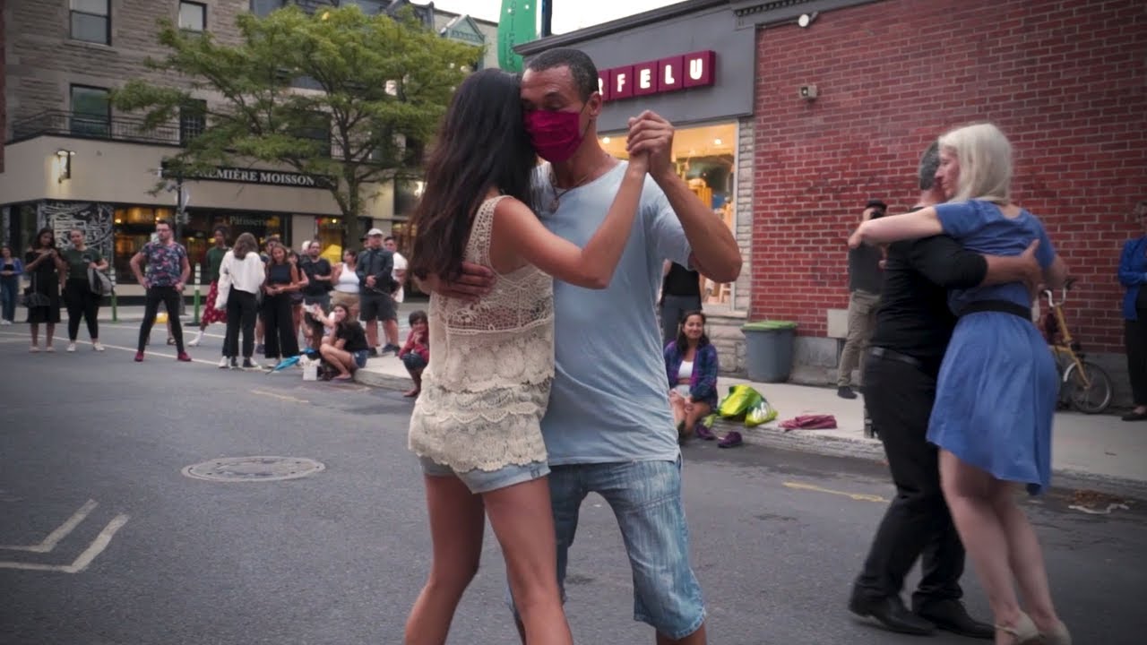Tango in the streets of Montreal (Balcon Musica)