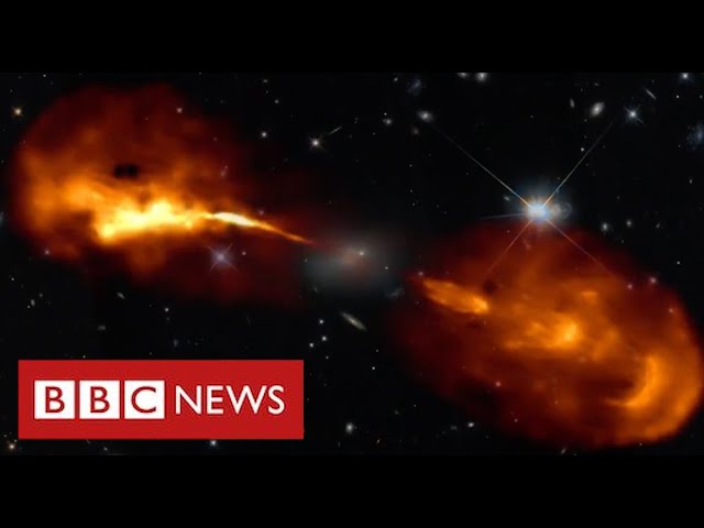 Stunning images of galaxies reveal how black holes devour stars - BBC News class=