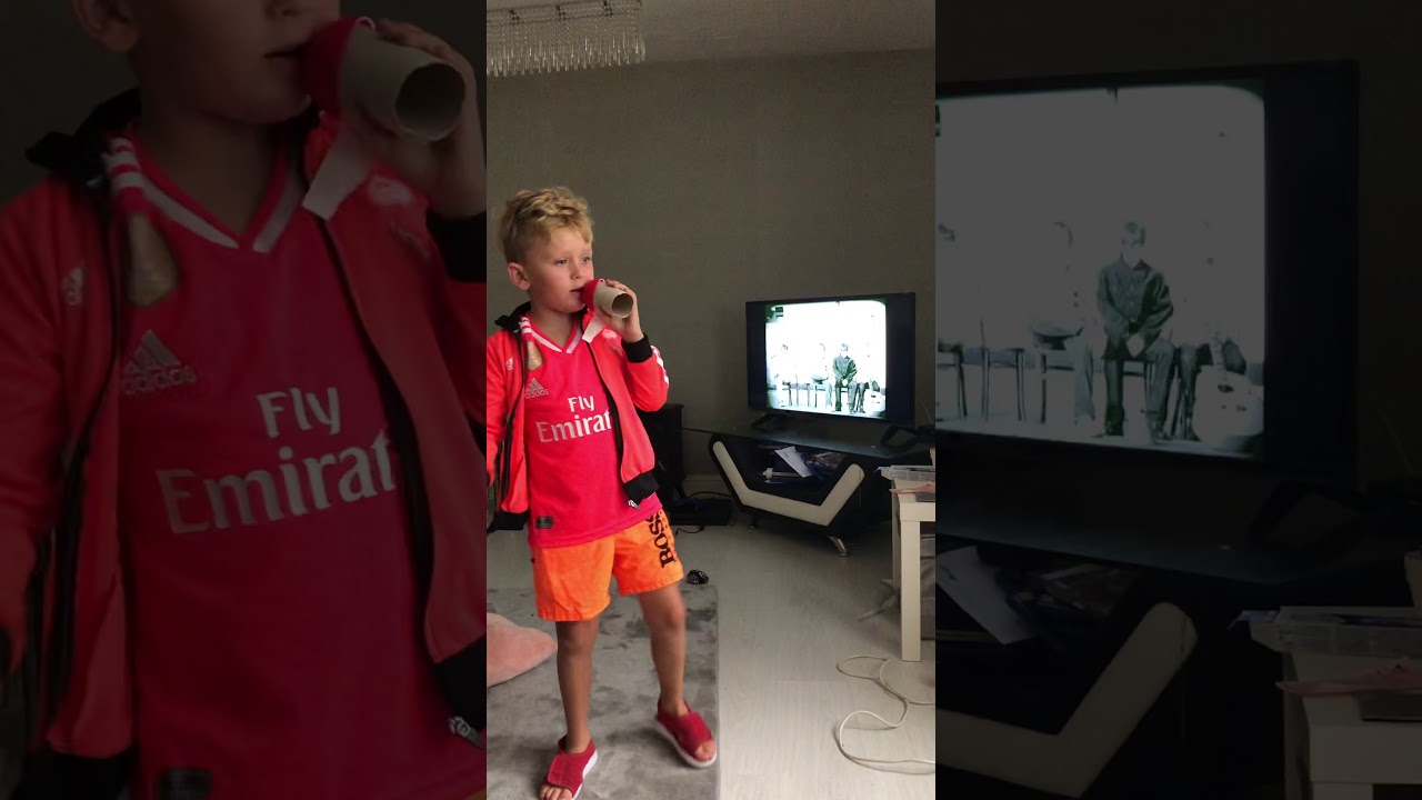 Reggie Gallagher (Oasis Wonderwall )