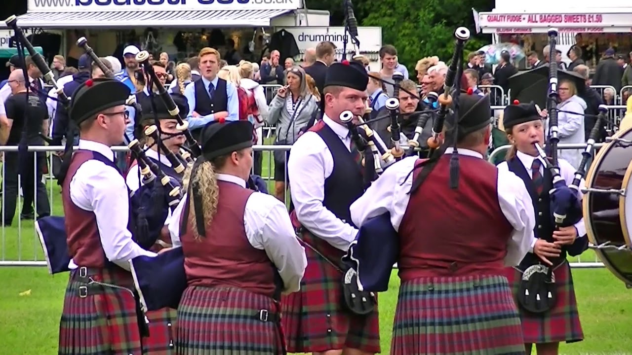 pipe band tours