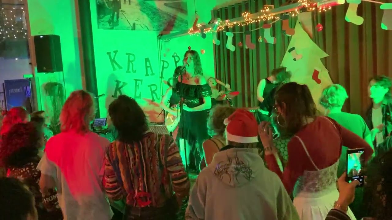 @Magustryofficial hitting it hard at @tenwesten in Alkmaar on a slow Sunday.