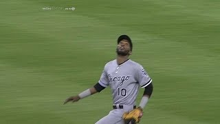 CWS@DET: Ramirez runs down a Davis' popup for an out