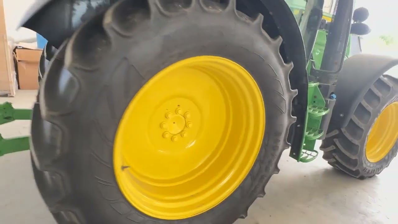 Traktor JOHN DEERE 6115 R