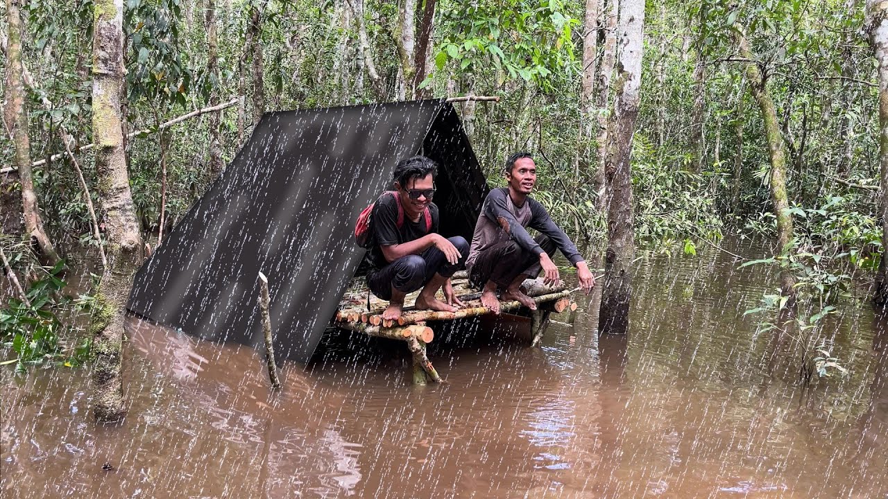 4 HARI BERTAHAN HIDUP DI HUTAN SAAT BANJIR, BERMALAM SAMBIL BERBURU IKAN & BURUNG😅 #bocahpecicilan