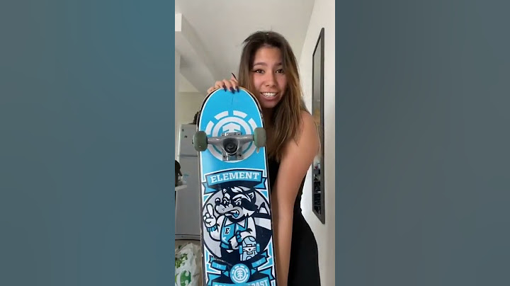 J'essaie de faire du skate PARTIE 1