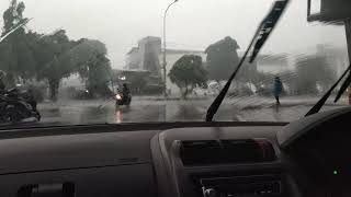 Download Lagu Hati hati guys hujan besar kaca jamuran wiper busuk MP3